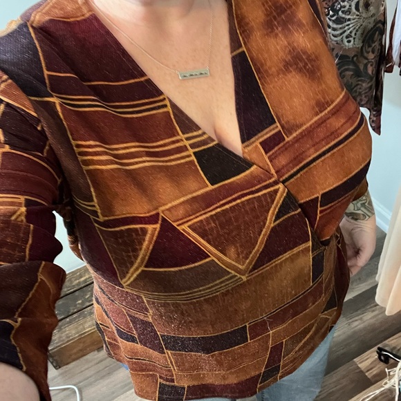 Y2K 3X shirt blouse 22/24 Brown abstract Trending Fall 2024 Twee v-neck wrap top - Picture 8 of 10